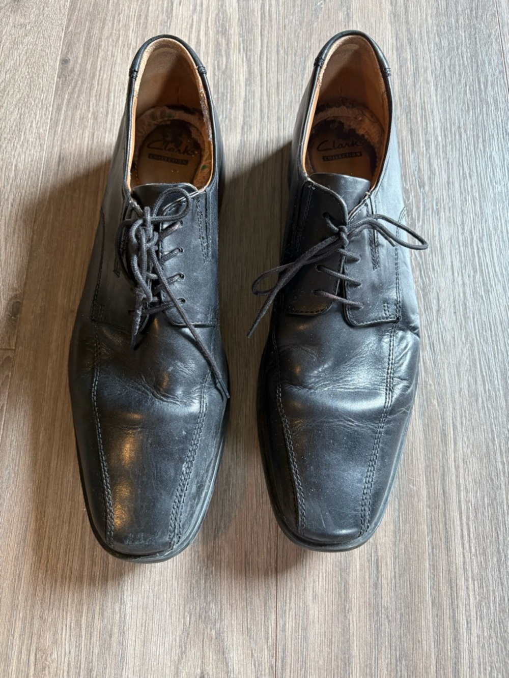 Clarks Men’s Black Leather Lace-Up Oxfords size 12